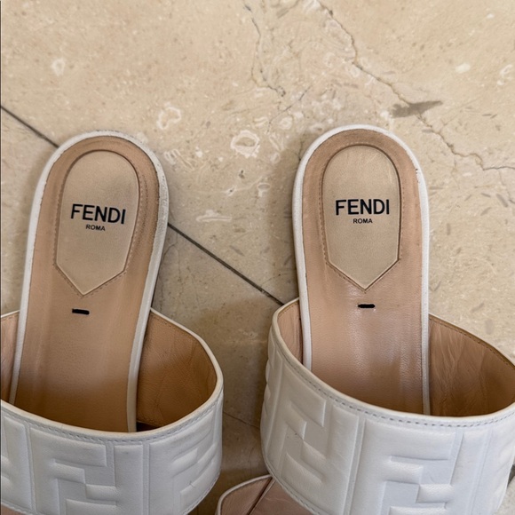 Fendi leather mules. Size 39 1/2 - Picture 7 of 12